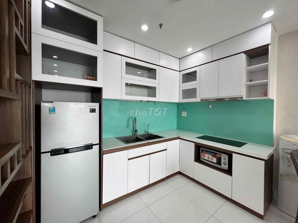 Cho thuê căn hộ 3 phòng ngủ 2WC. chung cư Garden Gate. gần sb TSN