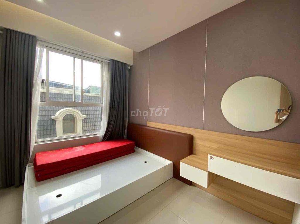 Cho thuê căn hộ 2 phòng ngủ 1WC. chung cư Orchard Parkview. gần sb TSN