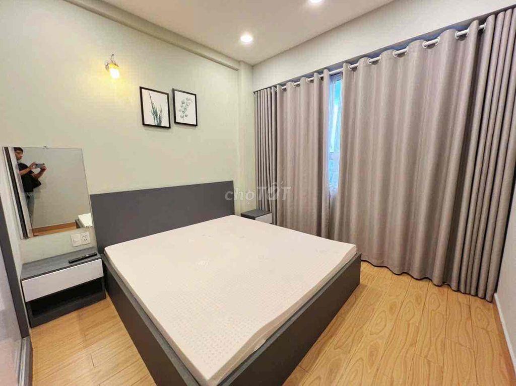 Căn hộ 2 phòng ngủ. chung cư Golden Mansion. gần cv Gia Định