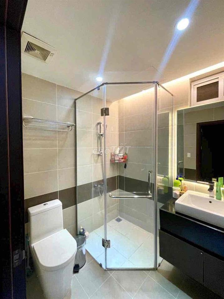 Cho thuê căn hộ 2PN 2WC. chung cư The Botanica. Phường 2 Tân Bình