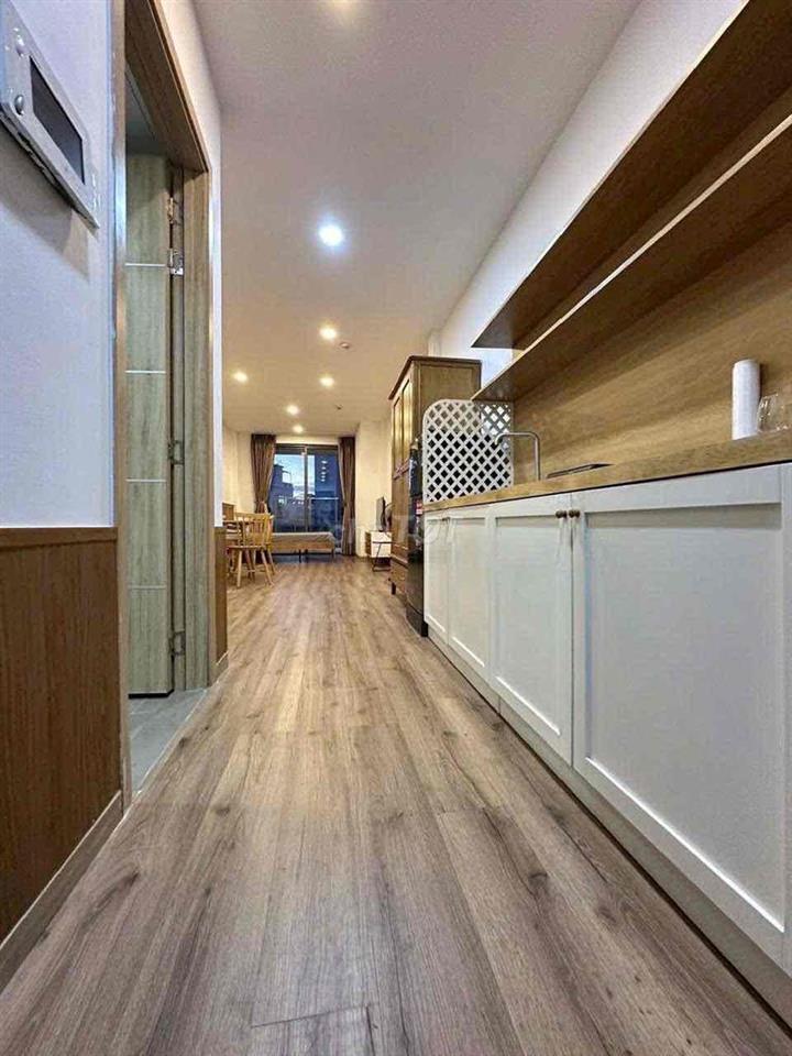 Cho thuê căn hộ chung cư Kingston Residence 1 phòng ngủ. gần sb TSN