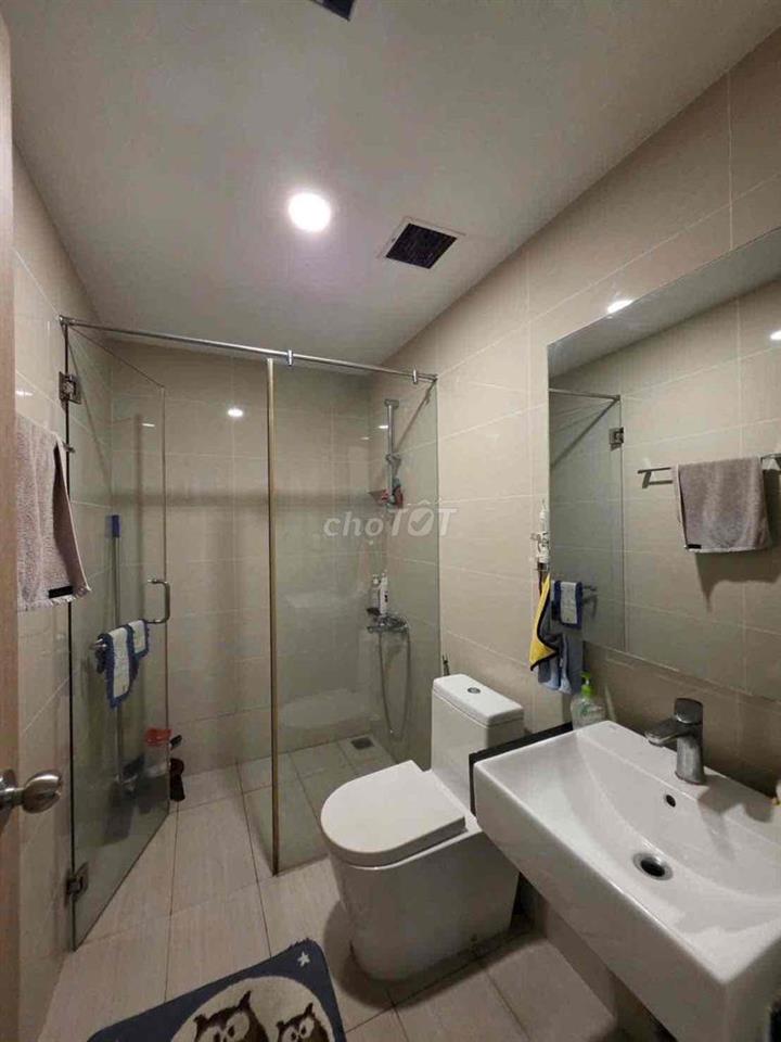 Cho thuê căn hộ chung cư Kingston Residence 1 phòng ngủ. gần sb TSN