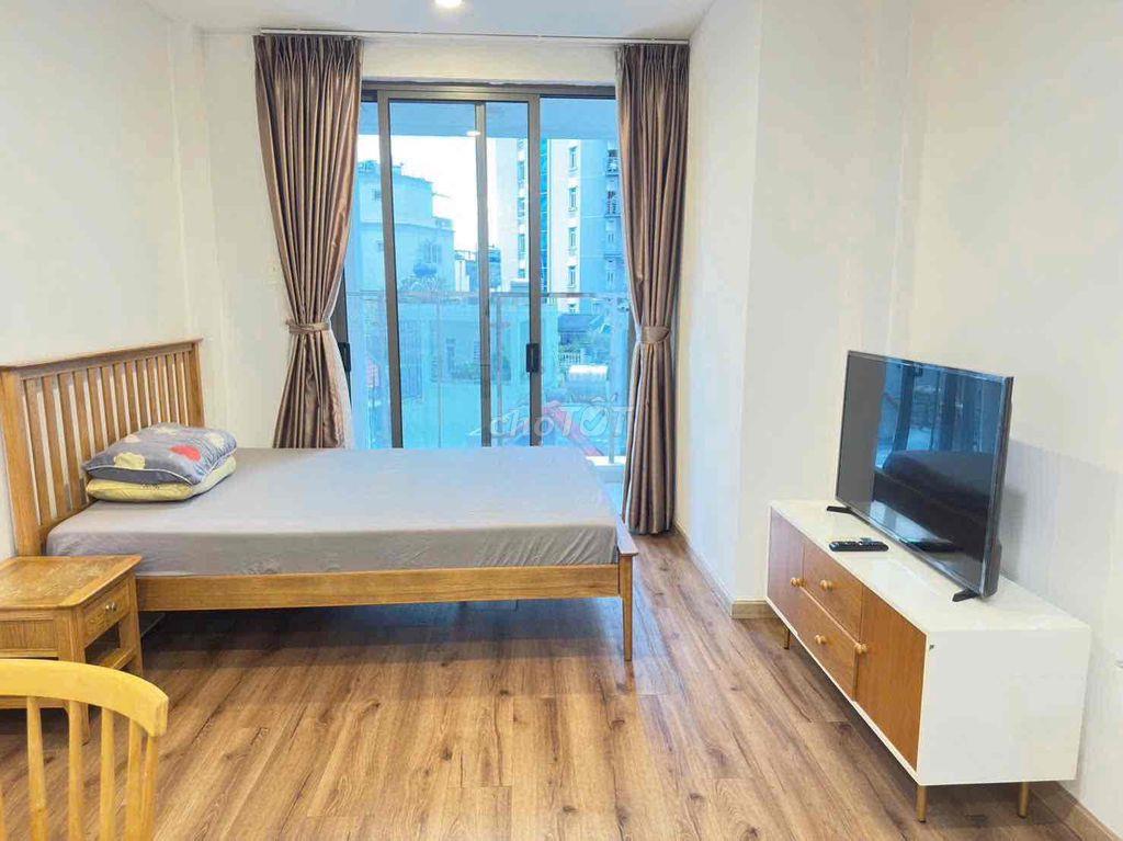 Cho thuê căn hộ chung cư Kingston Residence 1 phòng ngủ. gần sb TSN