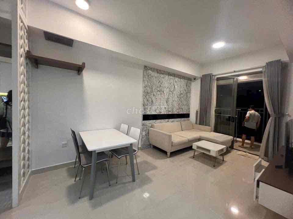 Cho thuê căn hộ chung cư Botanica Premier 2 phòng ngủ 1WC. Gần sb TSN