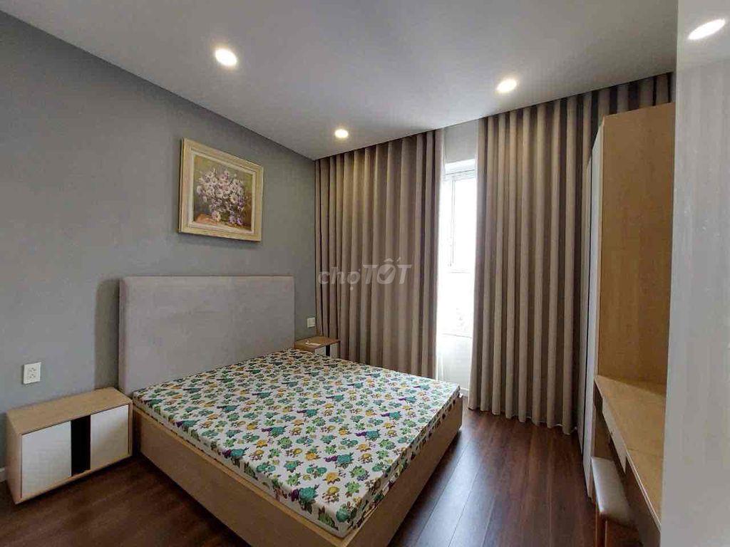 Cho thuê căn hộ 3 phòng ngủ 2WC. chung cư Orchard Parkview. gần sb TSN
