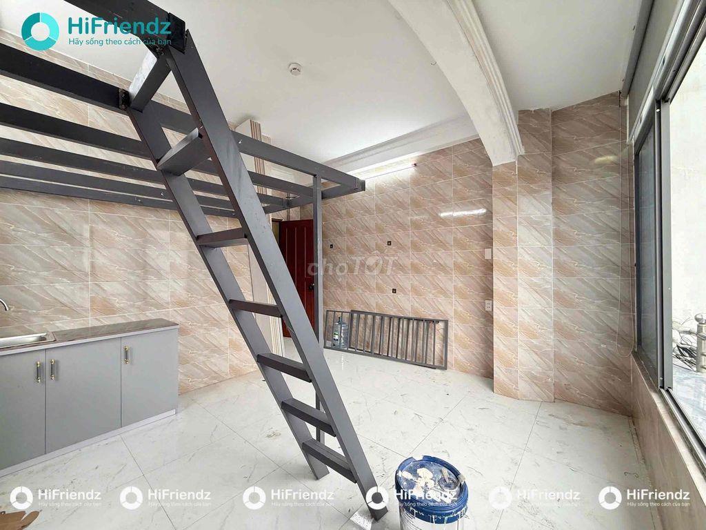 Nhà mới xây - Full nội thất -Cửa sổ trời lớn - Giáp Q10