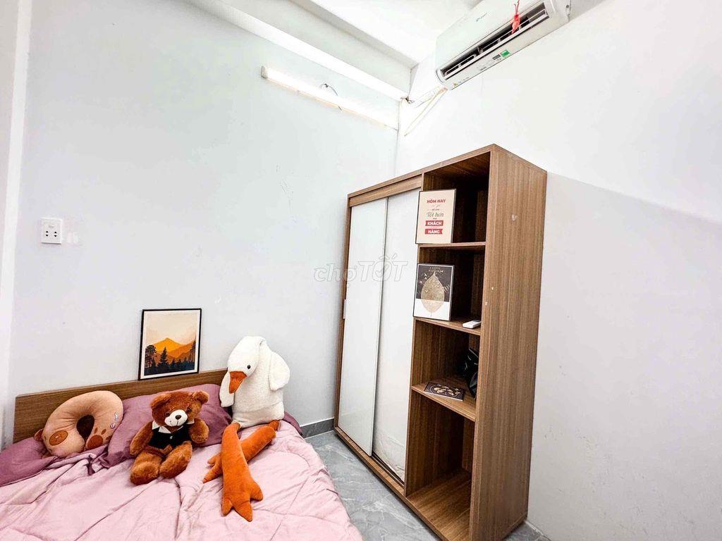 Căn Hộ 2Pn 1wc  nội thất đầy đủ Ngay Công viẻn Hoàng Văn Thụ Phú Nhuận