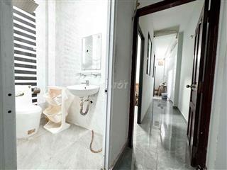 Căn Hộ 2Pn 1wc  nội thất đầy đủ Ngay Công viẻn Hoàng Văn Thụ Phú Nhuận