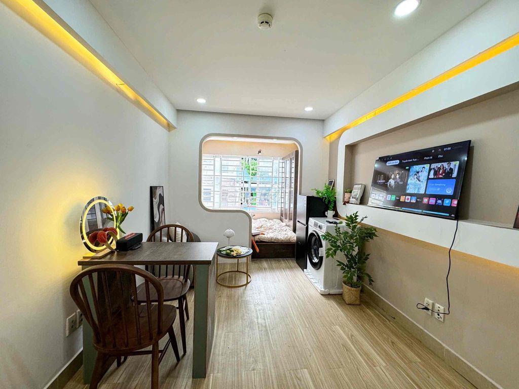 Căn Hộ 1PN Tách Bếp , Full Nội Thất Hiện Đại , Ngay Vạn Hạnh Mall Q10