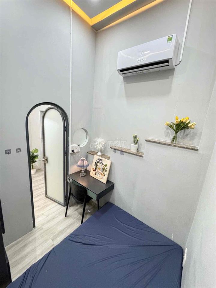 2PN  Ngay bên hông siêu thị Go Tô Hiến Thành Q10