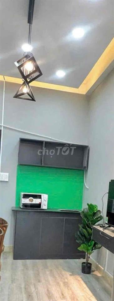 2PN  Ngay bên hông siêu thị Go Tô Hiến Thành Q10