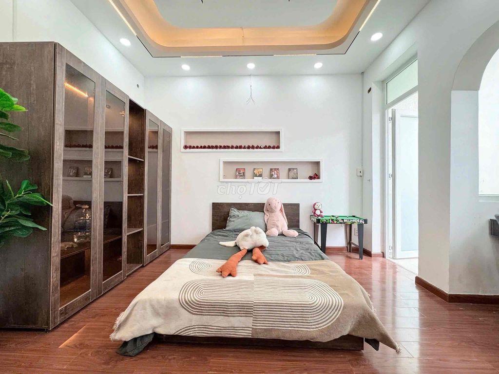 2 Phòng Ngủ Cực To , 1 Khu Bếp Riêng , Không Phòng Khách