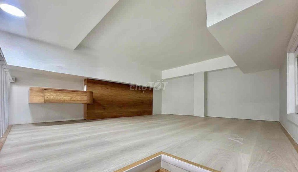 ỏ đây có 1 Phòng Duplex mới 100% đang xây Full Tiện Nghi