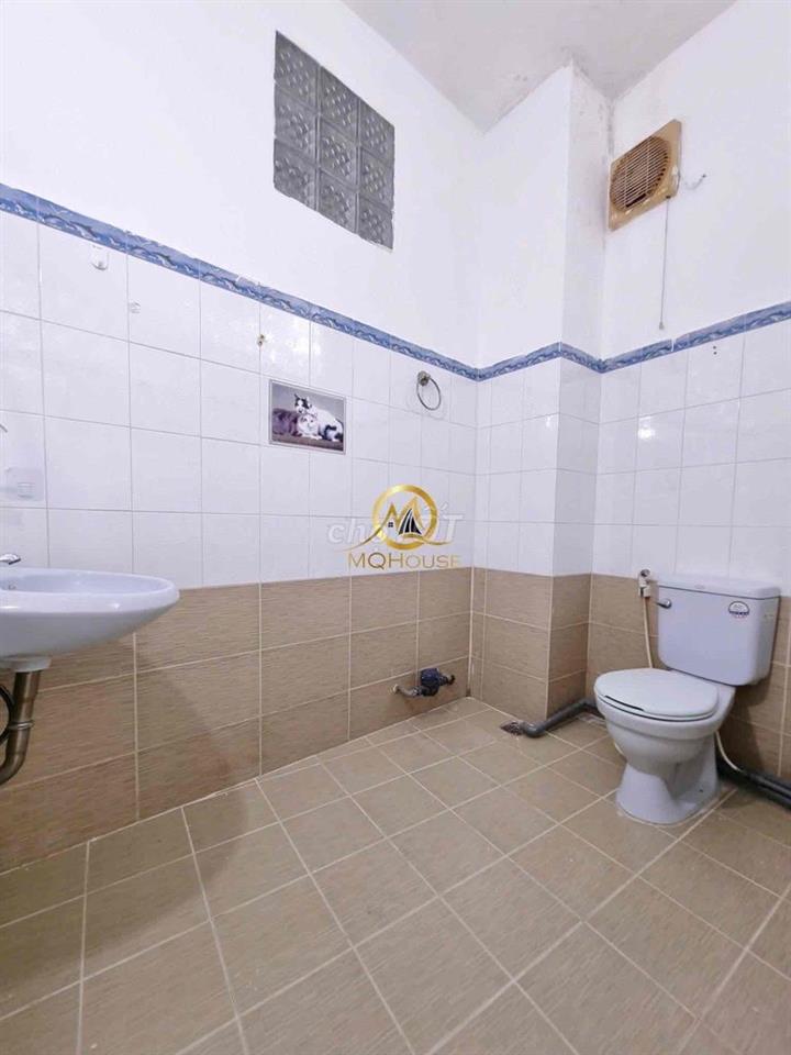 Căn Hộ 2pN 1wc 3/9 Trống lại Quận 10