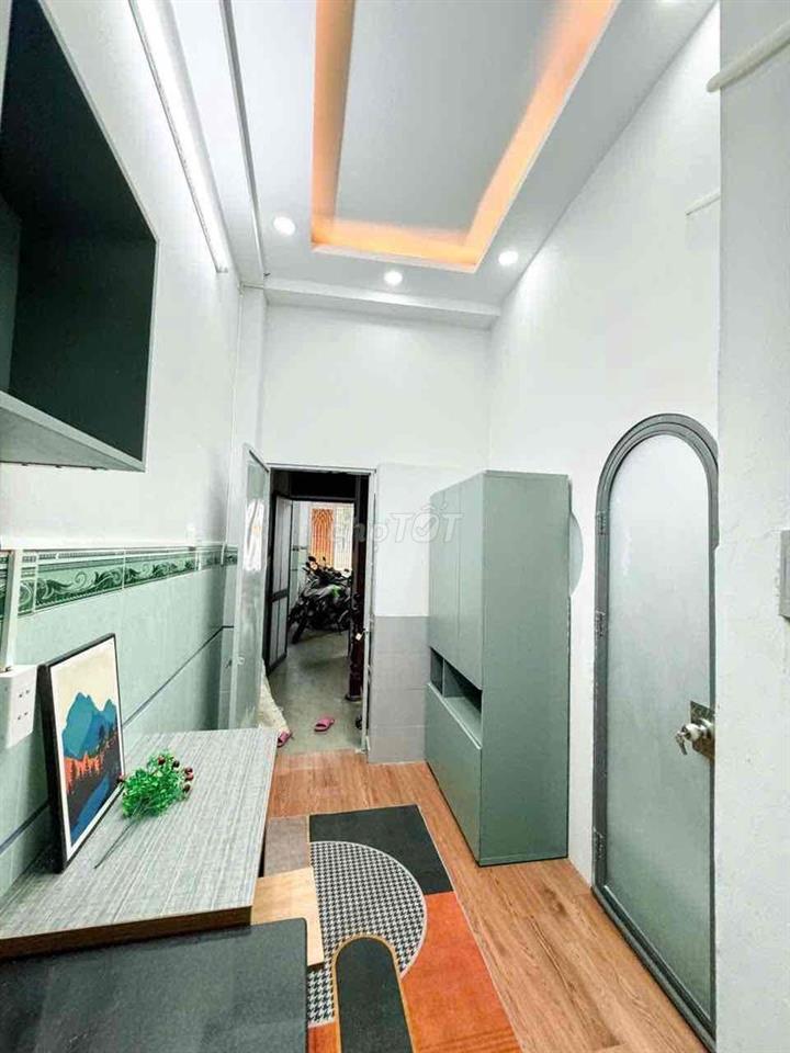 Căn Hộ 1PN tách Bếp Nội thất đầy Đủ , đối công viên Lê Thị Riêng Q10