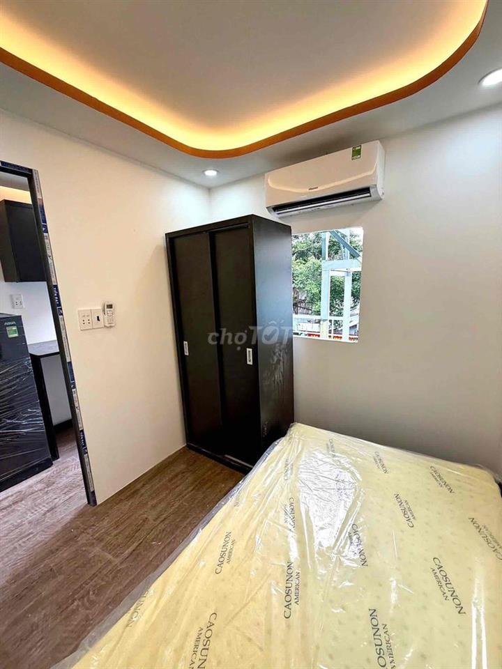 Chinh Chu cho thuê 2PN ban công lầu 3