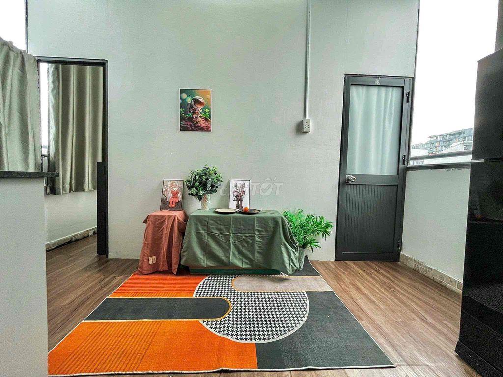 CĂN hộ 2Pn 55m2 Ban Công , Phòng Khách , Thoáng Cưuc