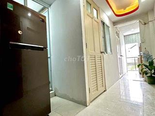 Chính chủ 2PN Ban công thoáng , 30/9 trống Lầu 4 thang bộ