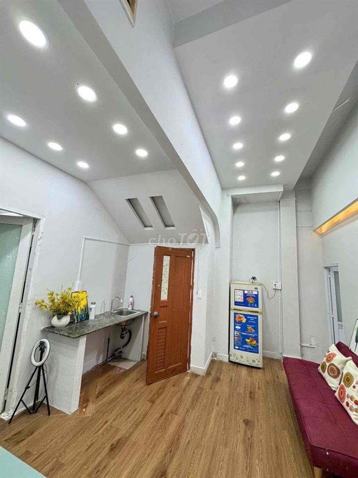 Căn Hộ 2PN 60m2 VỊ TRÍ GẦN CÔNG VIÊN HOÀNG VĂN THỤ
