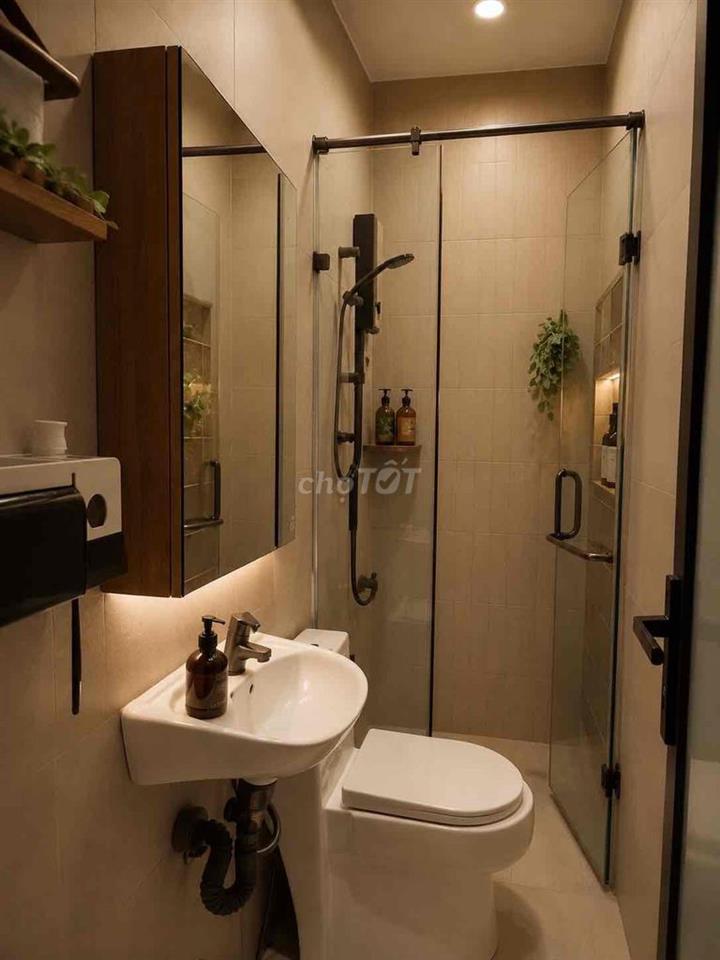 CHUNG CƯ ĐẸP ĐANG TRỐNG VÀO Ở LUÔN
