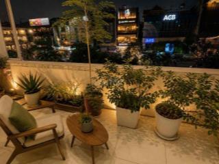 CHUNG CƯ ĐẸP ĐANG TRỐNG VÀO Ở LUÔN