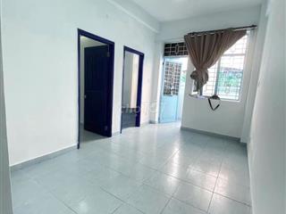 Bán căn hộ Chung cư B1 Trường Sa, 56m2, 2PN, tầng cao, 3.85 tỷ