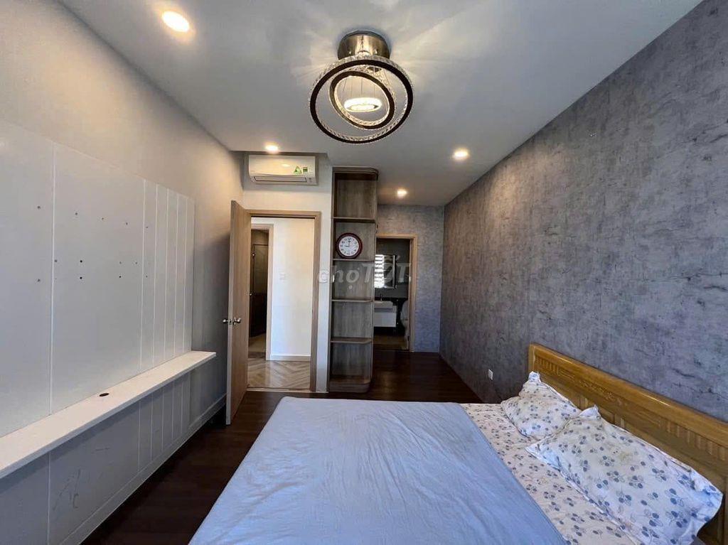 Kingston Residence, căn 2p ngủ, rộng 81m2, NTCC, giá thuê 17tr5/tháng