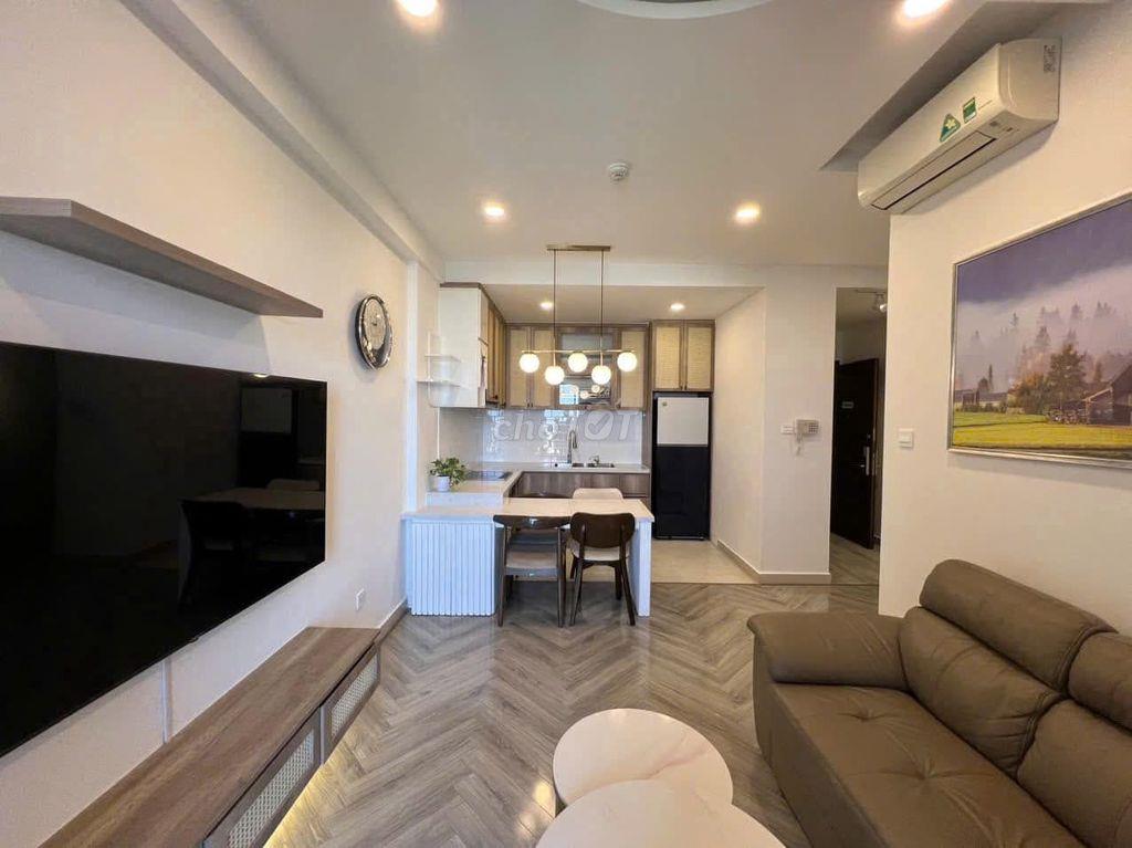 Kingston Residence, căn 2p ngủ, rộng 81m2, NTCC, giá thuê 17tr5/tháng