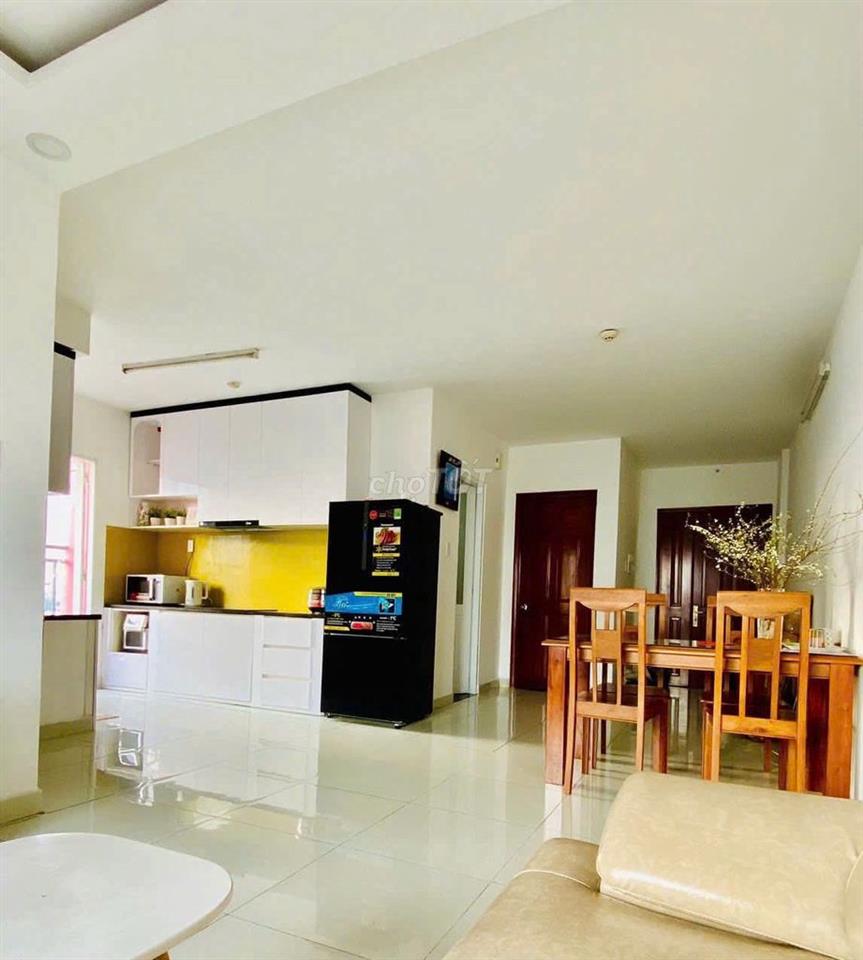 Chung cư Đặng Văn Ngữ, PN: 2p ngủ, có nội thất, 70m2, 12,5triệu