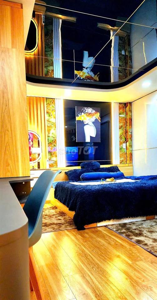 bán nhà Phú nhuận hẻm lớn  đường Nguyễn trọng tuyển