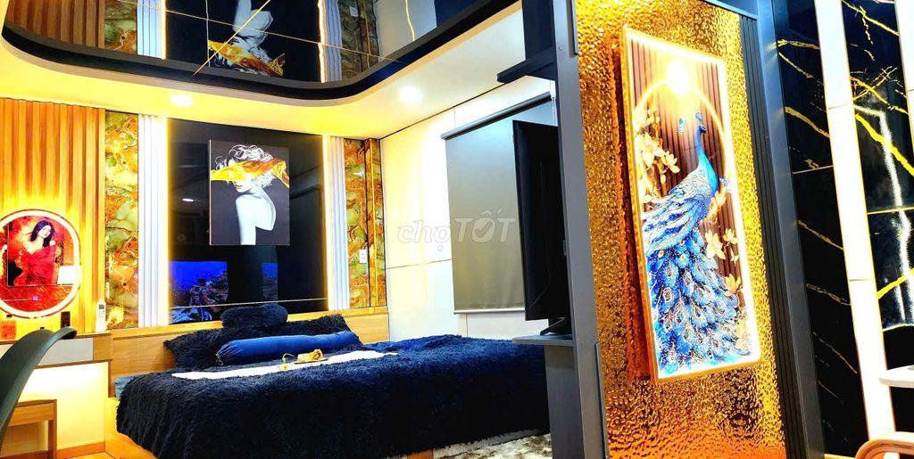 bán nhà Phú nhuận hẻm lớn  đường Nguyễn trọng tuyển