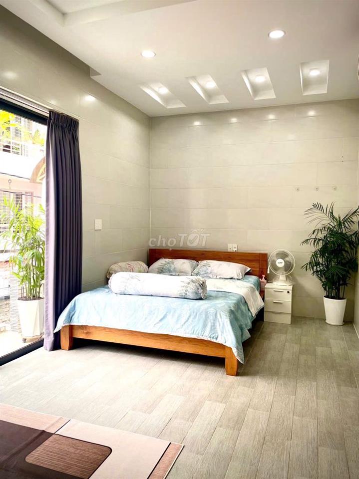Cho thuê nguyên căn hẻm xe hơi Trường Chinh, ngay ngã tư Bảy Hiền