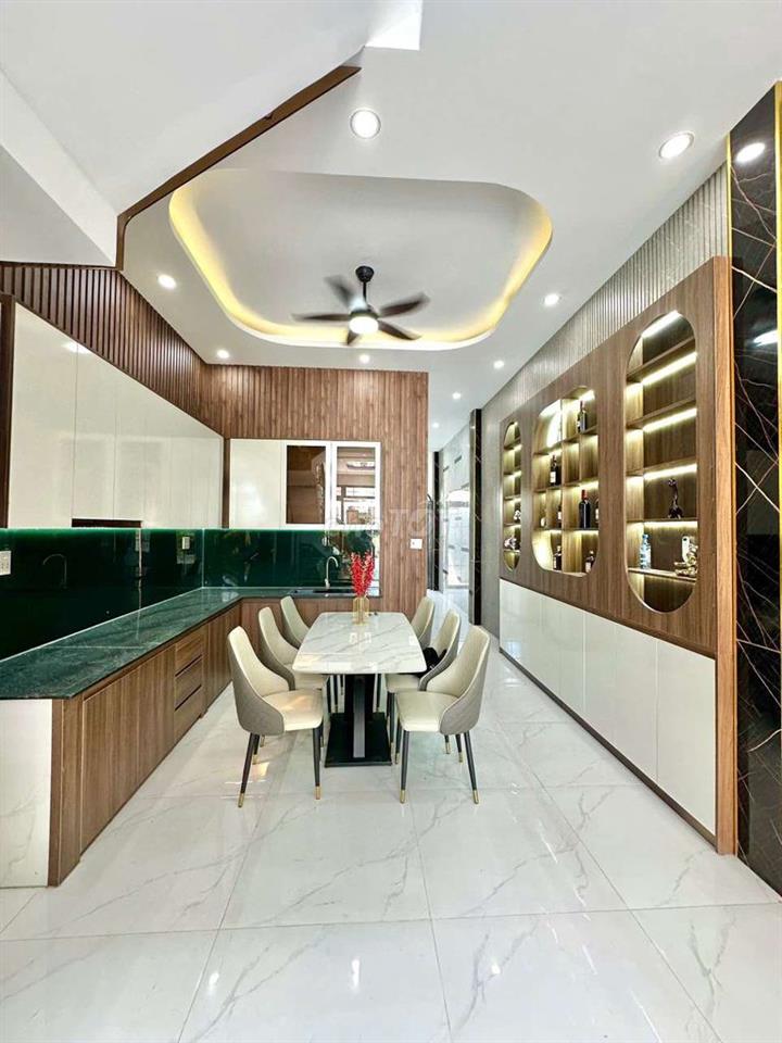 BÁN GẤP NHÀ ĐẸP