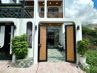 BÁN GẤP NHÀ ĐẸP