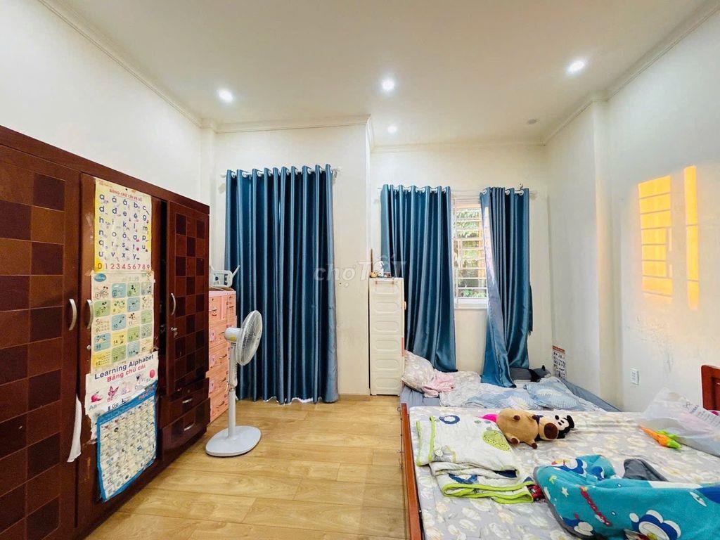 Biệt Thự Mini 104m2 BTT Cách Bệnh Viện Q2 Đi Bộ 5p - Oto Đỗ Cổng