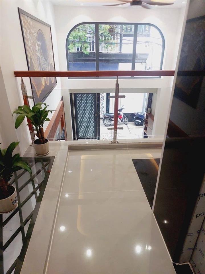 Nhà Đẹp 62m2 BTĐ Quận 2 5PN 6WC Full Nội Thất Có Thang Máy Oto Vào Nhà
