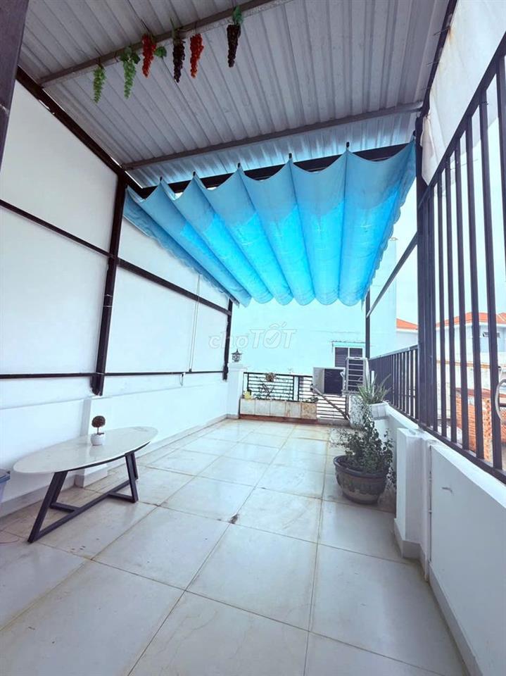 Bán nhà 4 tầng trung tâm Phú Nhuận