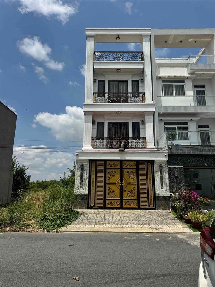 Chính chủ bán nhà mặt tiền 133ZZ hoa lan 64/19 cù lao