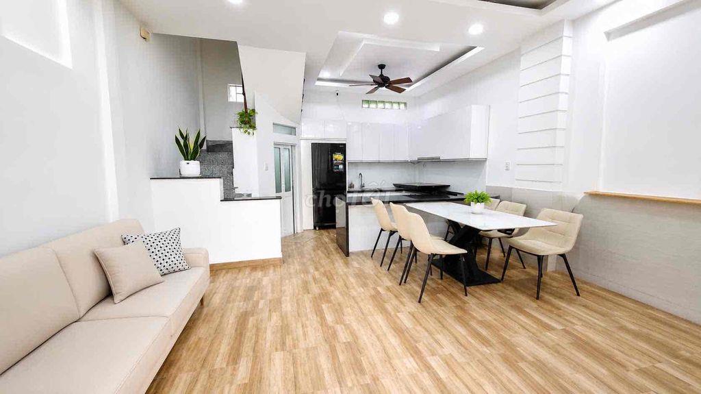 NHÀ 4 TANG HẺM Ô TÔ CÁCH PHAN ĐĂNG LƯU 10m