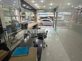 11 TỶ/42m MẶT TIỀN HUỲNH VĂN BÁNH, PHÚ NHUẬN
