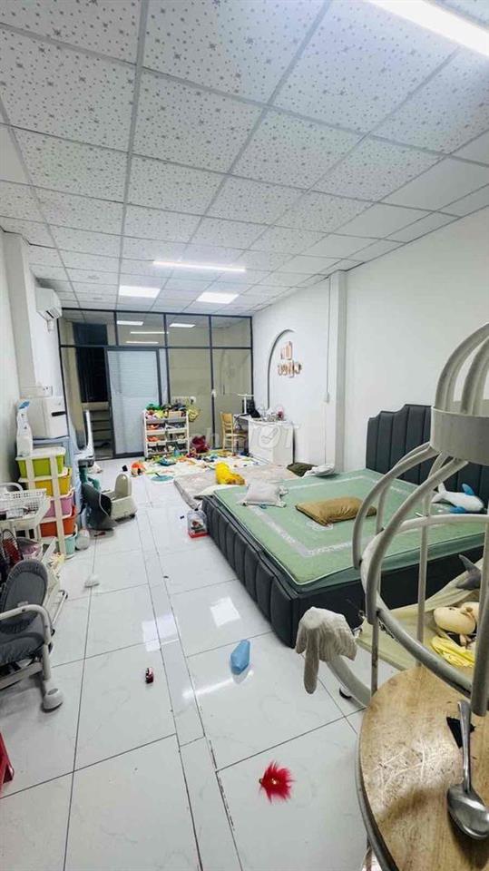 BÁN NHÀ NGUYỄN QUANG DIỆU, TÂN PHÚ, DT 80m2, HẺM XE HƠI, SHR CHỈ 7T3