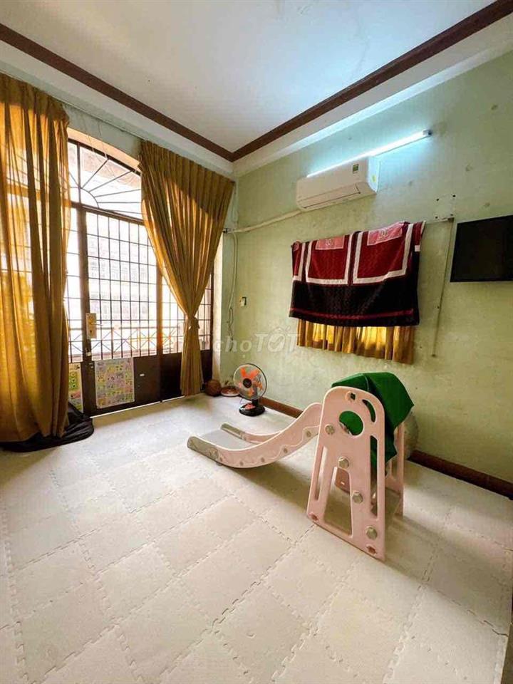 TRUNG TÂM PHÚ NHUẬN, MT ĐƯỜNG NGAY NGUYỄN VĂN TRỐI, 4 TẦNG 4PN CHỈ 14T