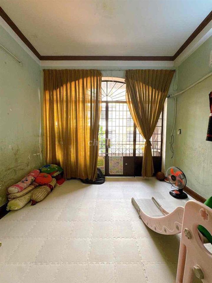 TRUNG TÂM PHÚ NHUẬN, MT ĐƯỜNG NGAY NGUYỄN VĂN TRỐI, 4 TẦNG 4PN CHỈ 14T