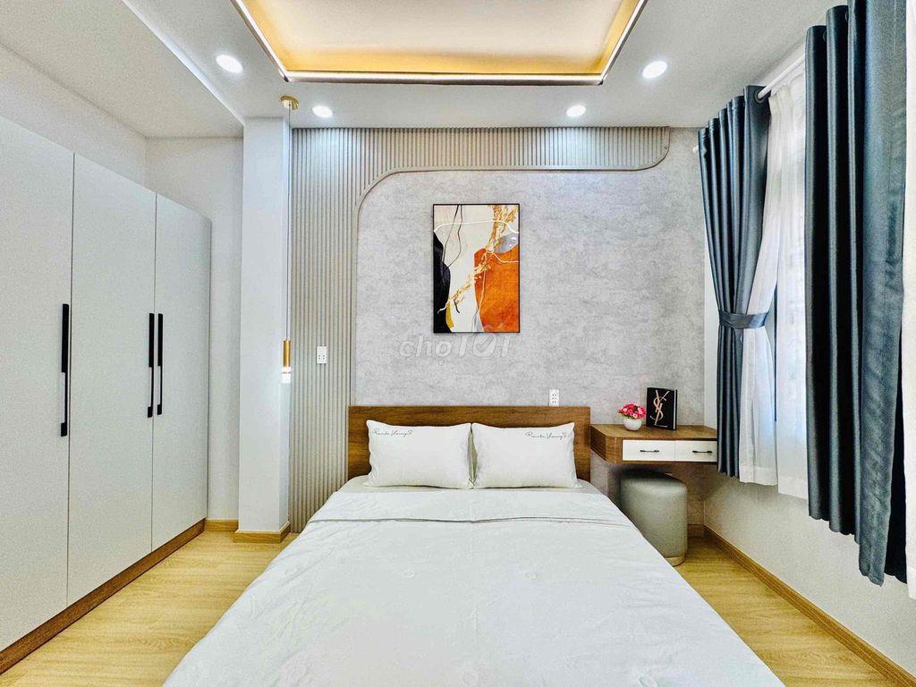 Cần bán nhà vị trí đẹp Phú Nhuận
