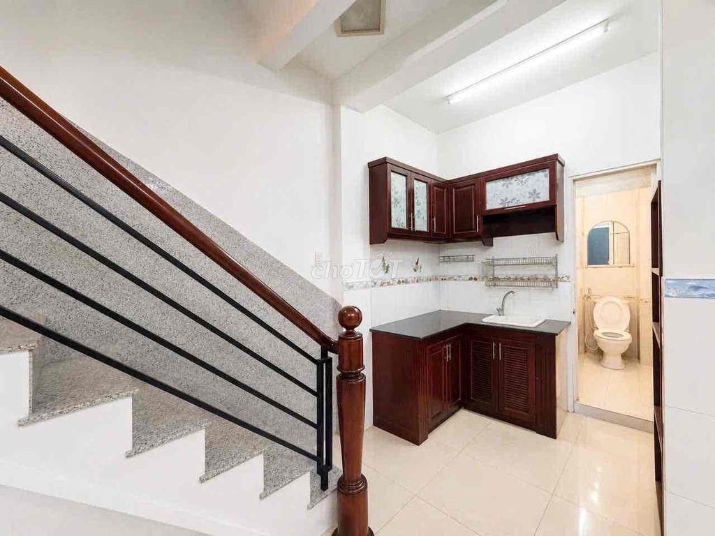Cần cho thuê nhà nguyên căn trung tâm Phú Nhuận giá tốt