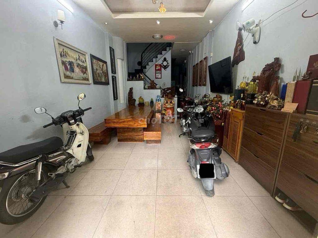 Nhà Phú Nhuận (cũ), khu Phan Xích Long