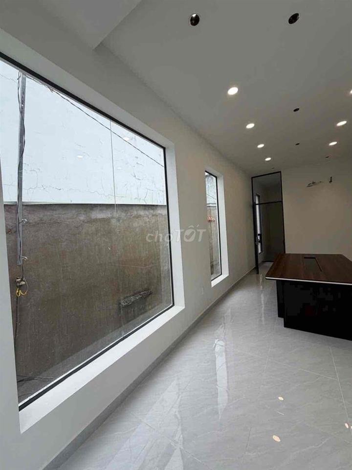 EM CHÍNH CHỦ CẦN BÁN NHANH MẶT TIỀN TRUNG TÂM Q3