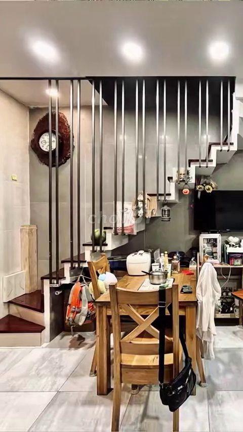Bán nhà đẹp hẻm rộng Tô Hiến Thành, P13, Quận 10 giá tốt