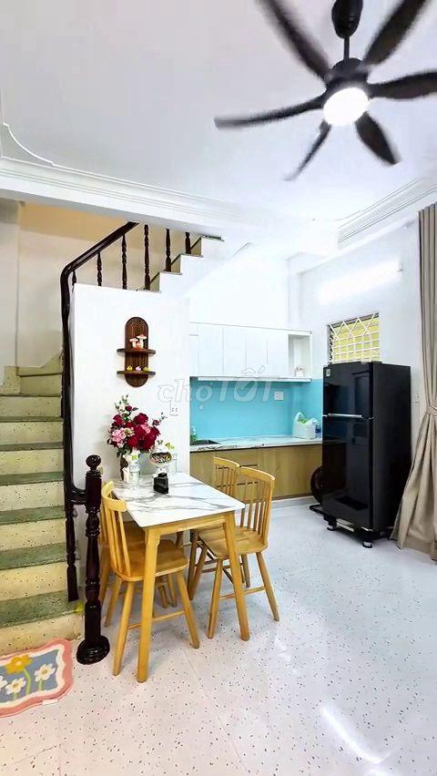 Bán Nhà 3 Tầng Tân Bình 5m x 4.5m Full Nội Thất 4.18 Tỷ