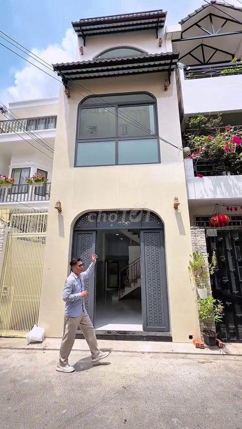 Bán nhà hẻm Lê Văn Sỹ cực đẹp, xem ngay chốt liền